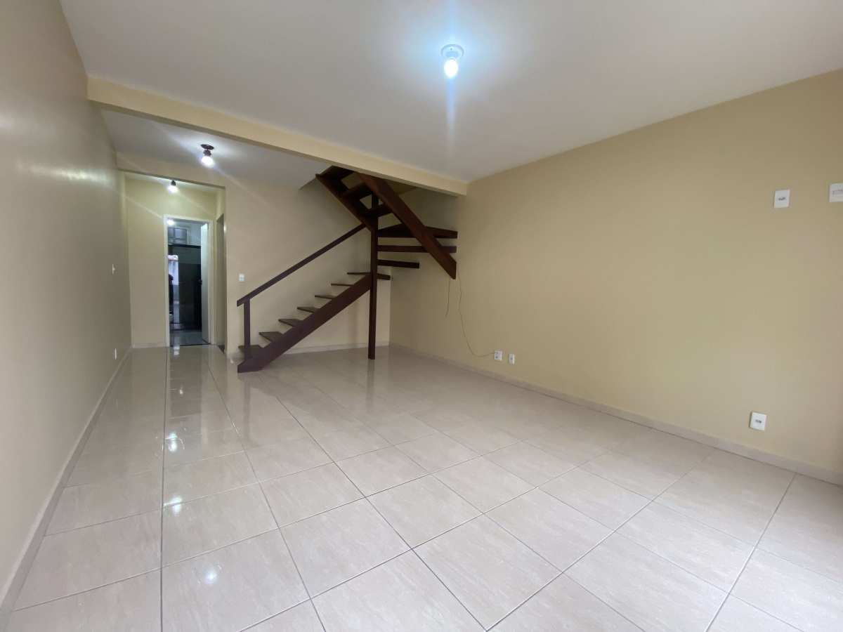 Aconchegante casa 2 quartos locação fixa.