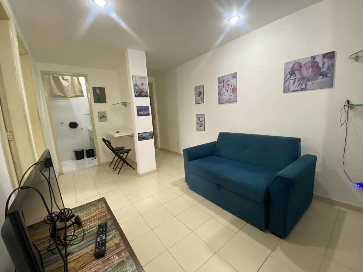 APARTAMENTO À VENDA – EXCELENTE OPORTUNIDADE! - Carla Neves Imóveis