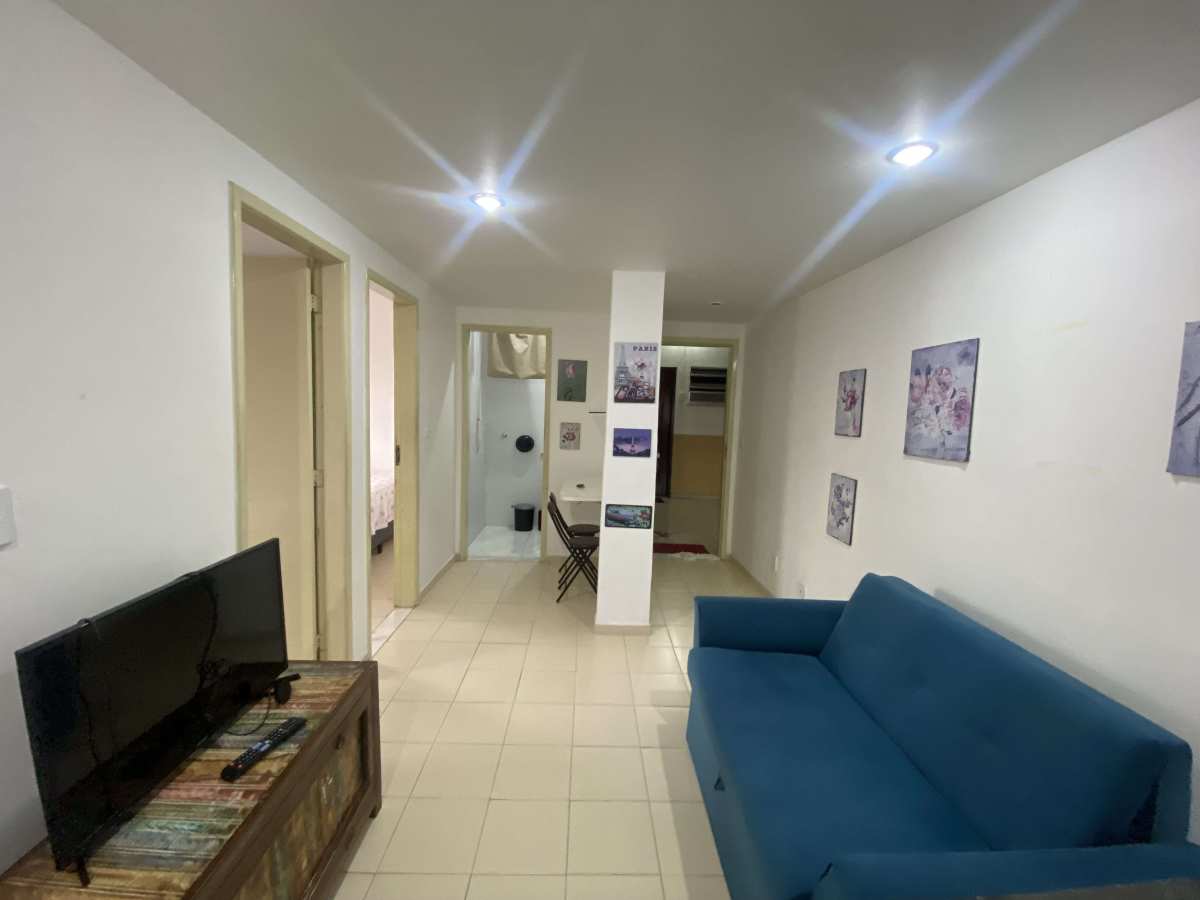 APARTAMENTO À VENDA – EXCELENTE OPORTUNIDADE! - Carla Neves Imóveis