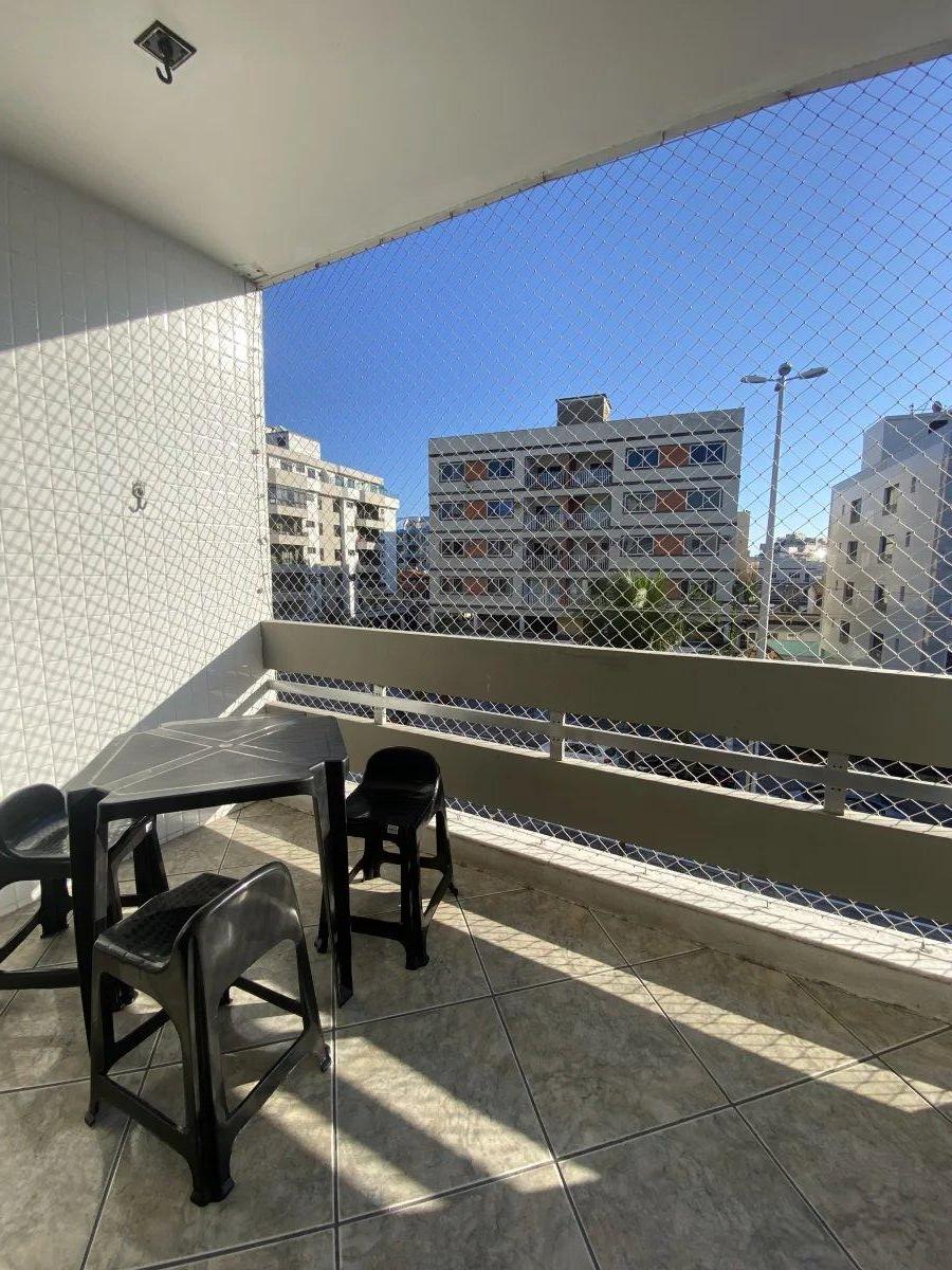 Apartamento com 4 quartos, 134m², à venda em Cabo Frio, Centro - Carla Neves Imóveis