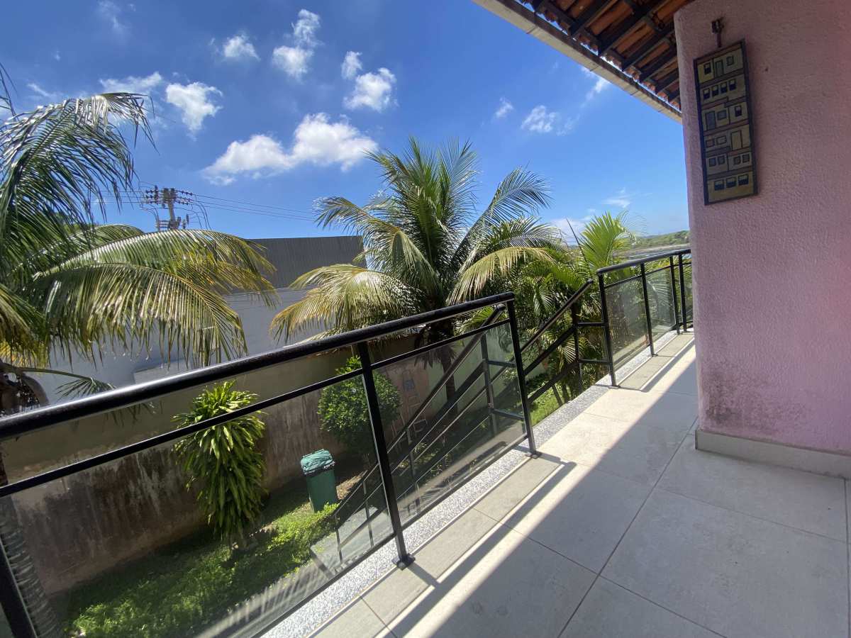 Seu Refúgio em Cabo Frio: Apartamento porteira fechada – Pronto para Morar! - Carla Neves Imóveis