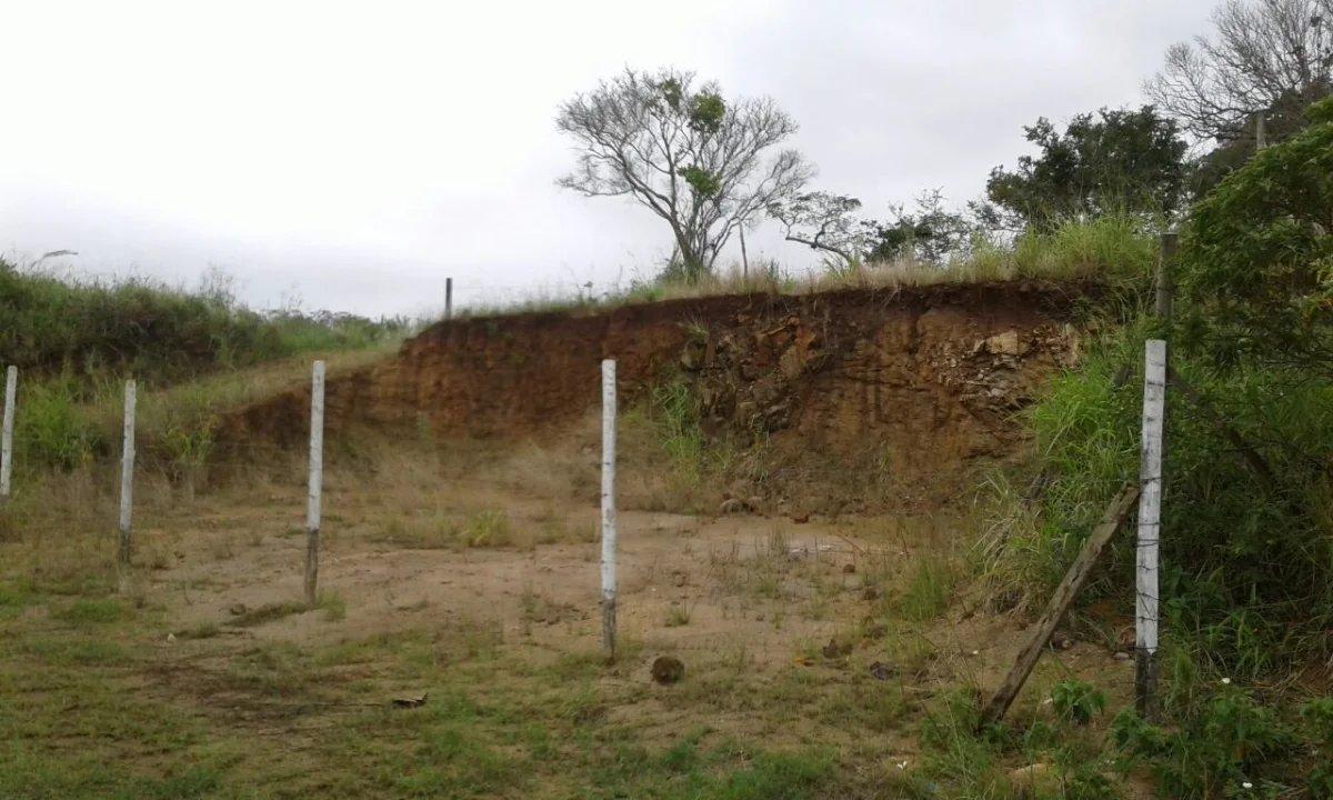 Terreno, 1400m², à venda em Cabo Frio, Reserva do Peró - Carla Neves Imóveis